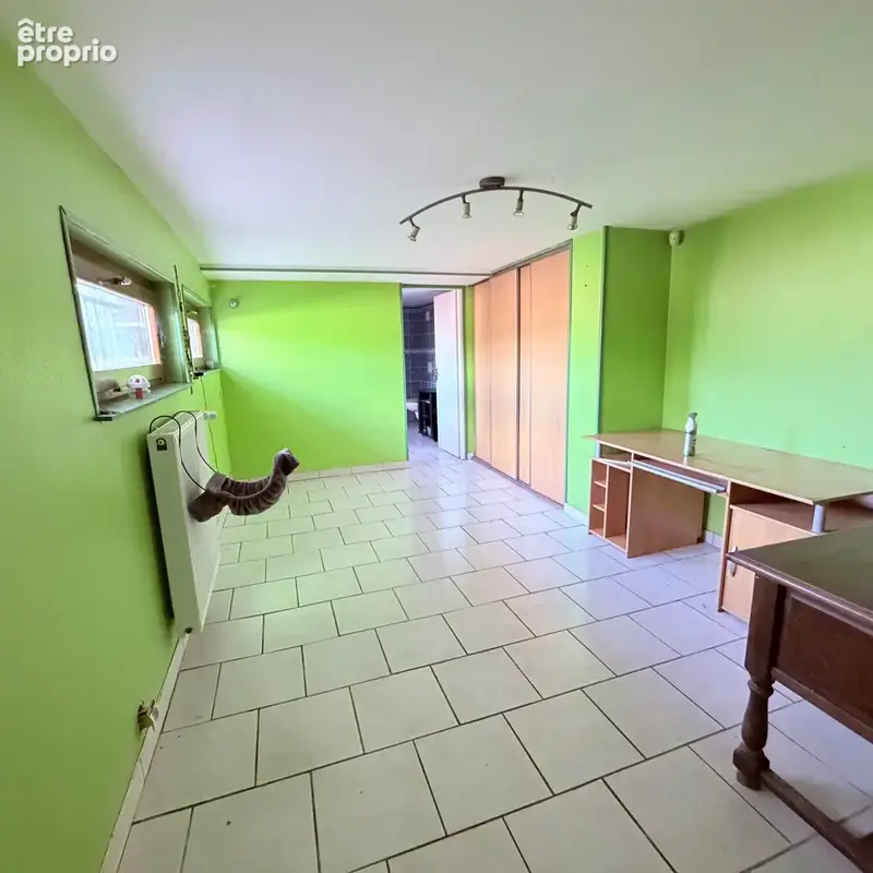 Vente propriété, pavillon +  bâtiment de 700 m2 env sur terrain de 2,12 ha LURE - photo 21