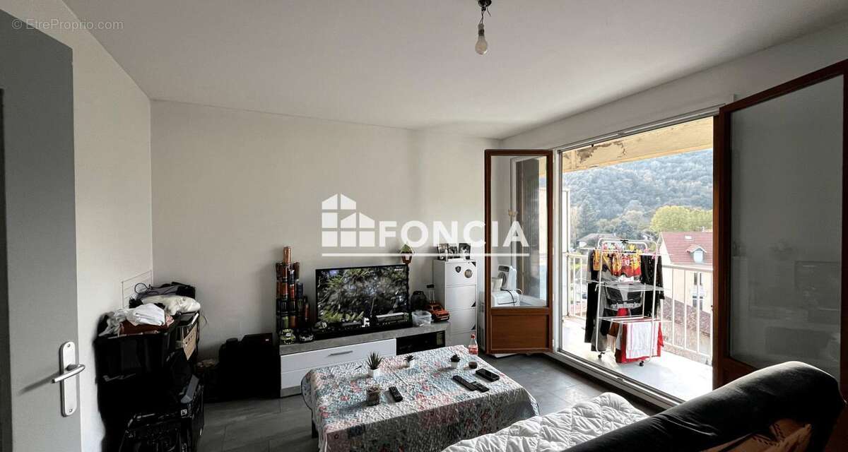 Appartement à VIZILLE