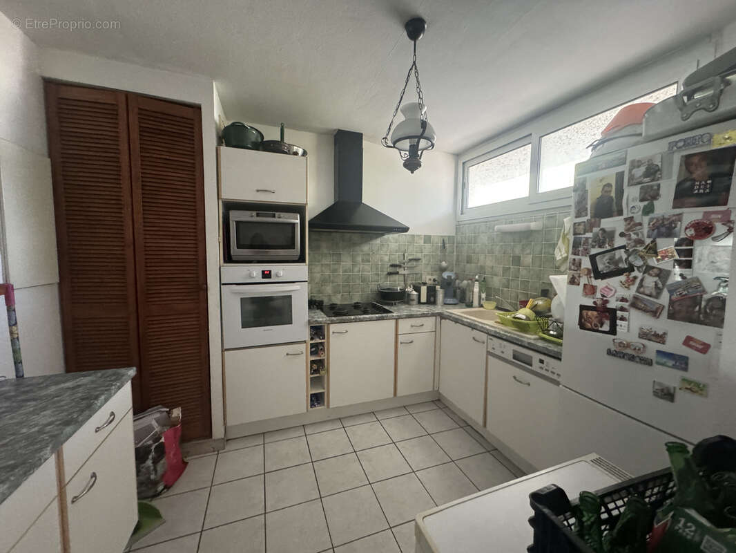 Appartement à LESPINASSE