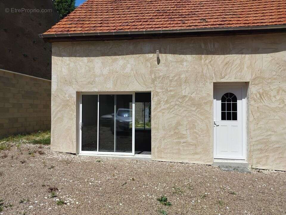 Maison à VARZY