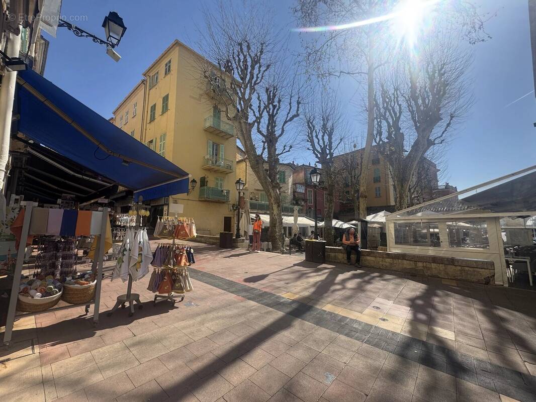 Commerce à MENTON