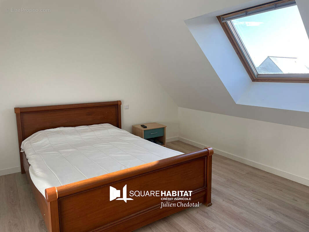 Maison à MESLAY-DU-MAINE