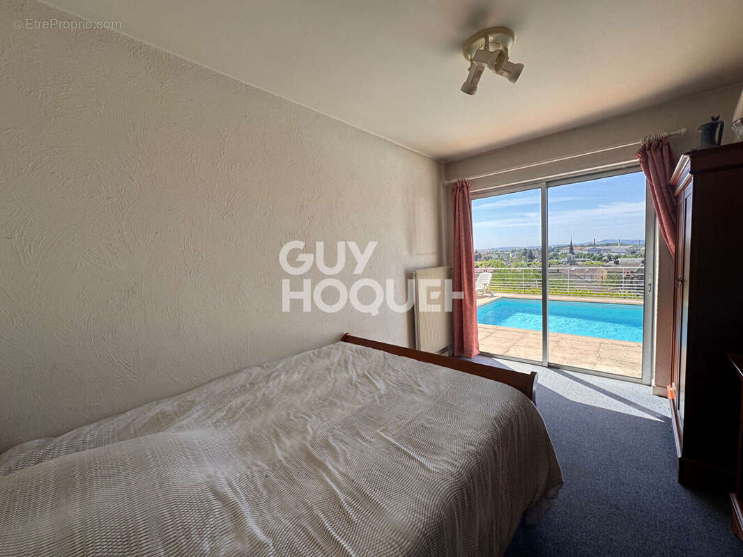 Maison à LE CREUSOT