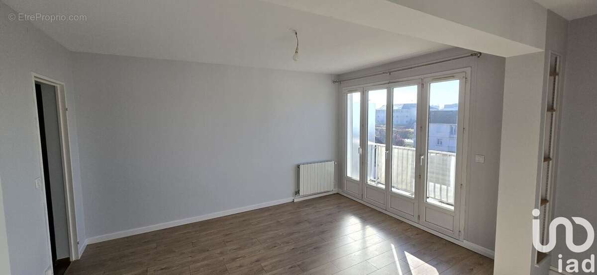 Photo 3 - Appartement à FLEURY-LES-AUBRAIS