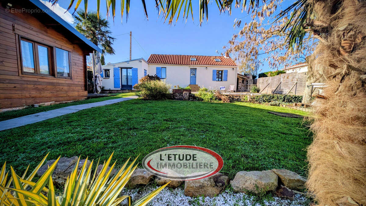 Photo 2 - Maison à CHATEAU-THEBAUD