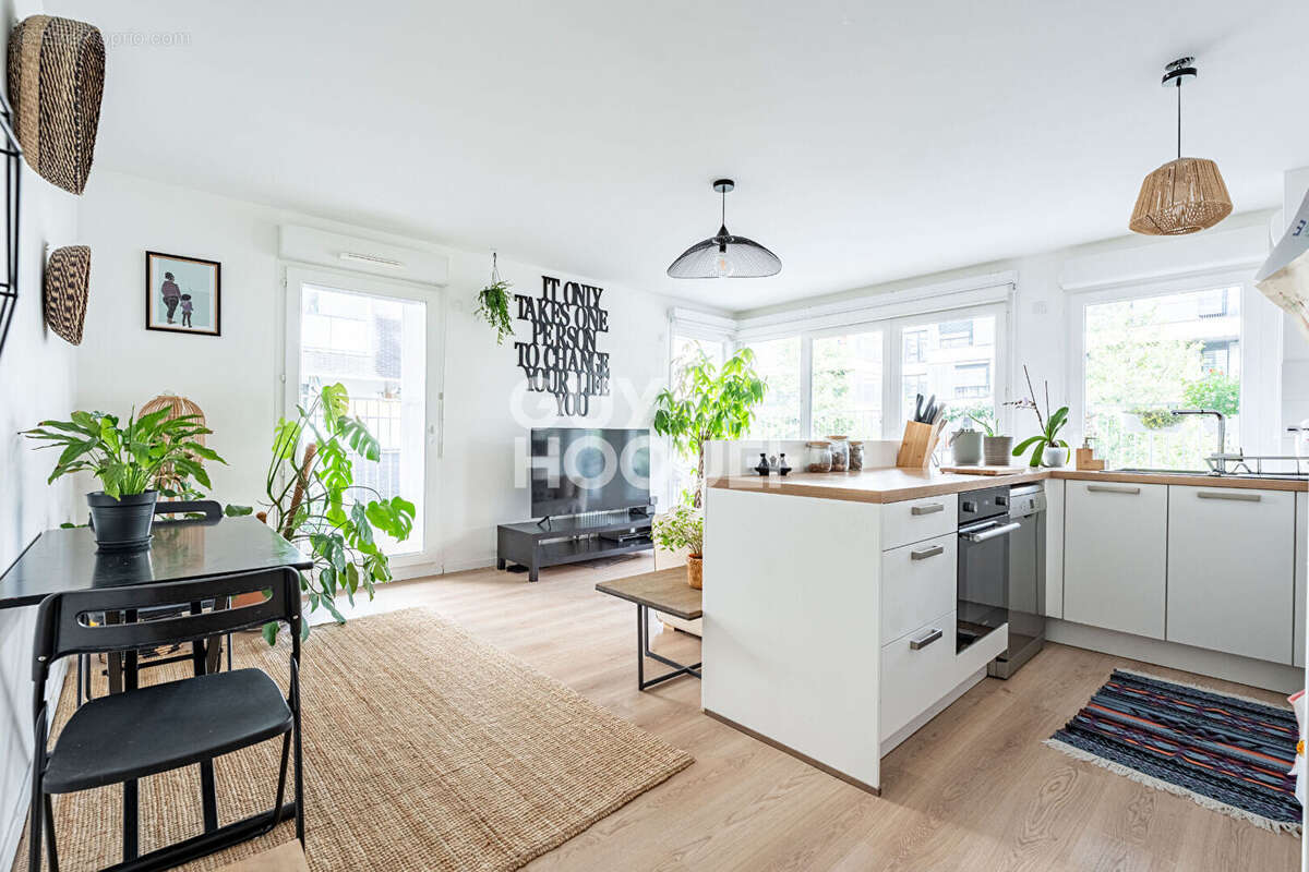Appartement à GENNEVILLIERS
