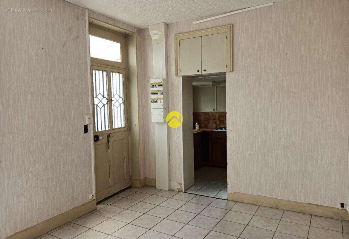 Maison à COSNE-D'ALLIER