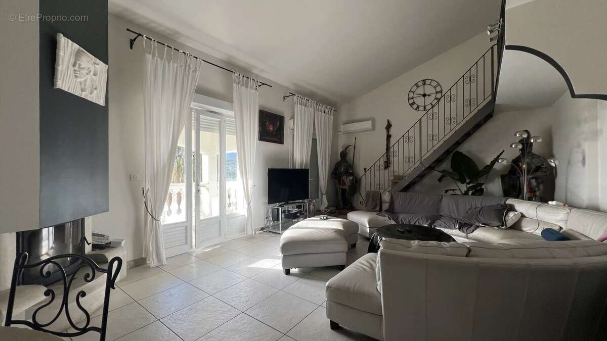 Appartement à SAN-NICOLAO