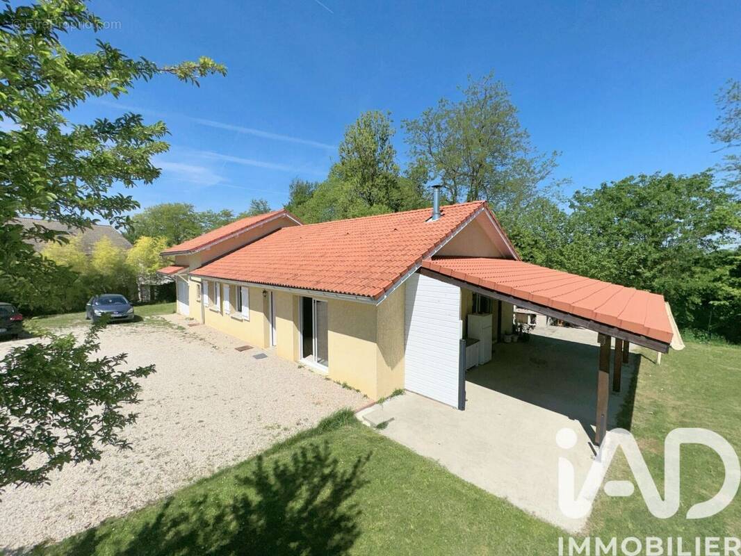 Photo 1 - Maison à SAINT-DIDIER-DE-LA-TOUR