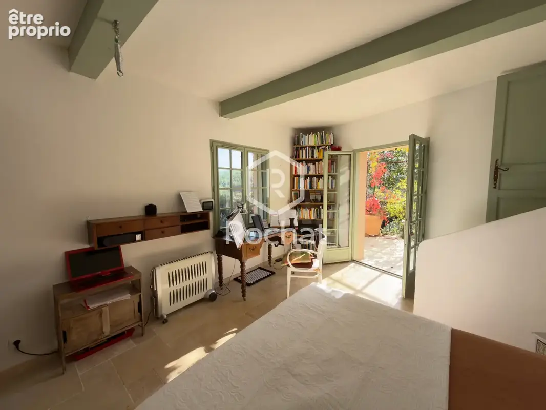 Salernes, maison avec piscine sur 1 628 m2 de terrain, vente en nue-propriété - photo 35
