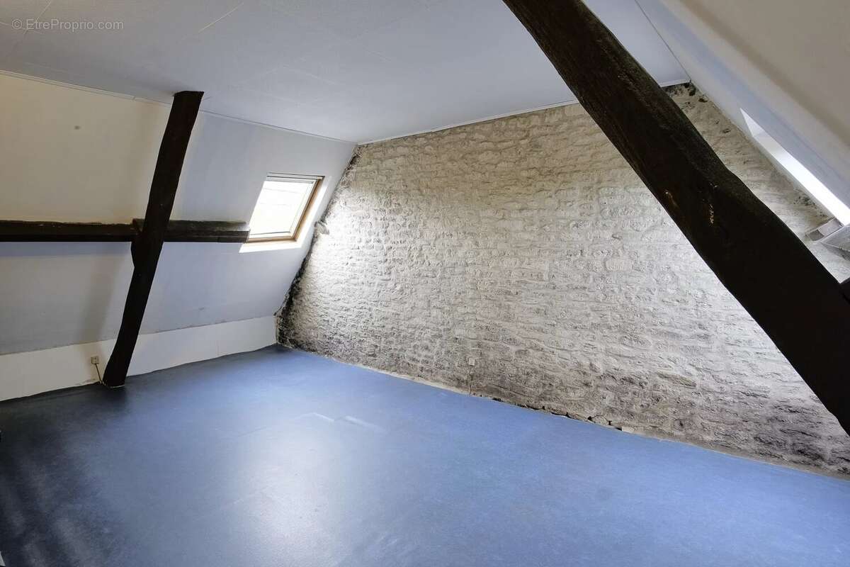 Maison à CRESSERONS