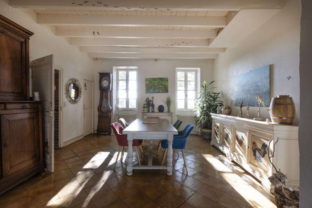 Maison à CADALEN