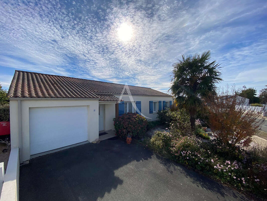 Maison à LONGEVILLE-SUR-MER