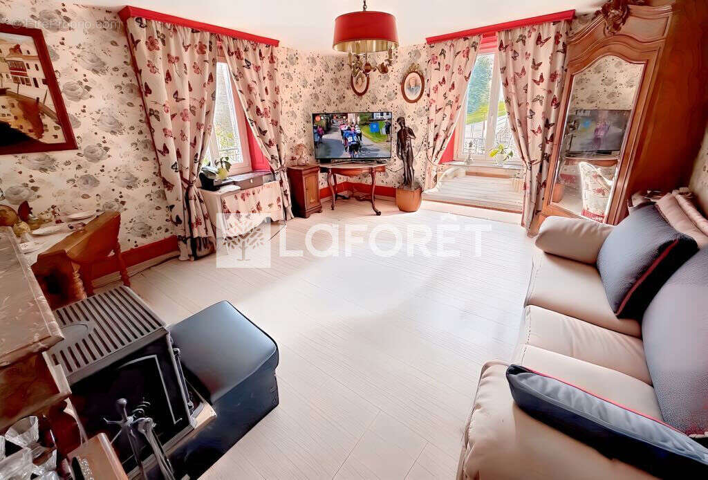 Maison à CHARMOIS-L&#039;ORGUEILLEUX