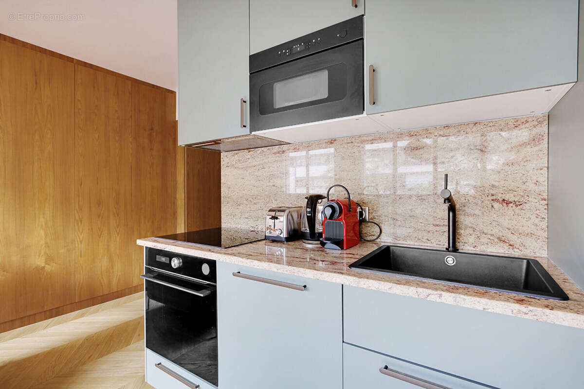 Appartement à PARIS-20E