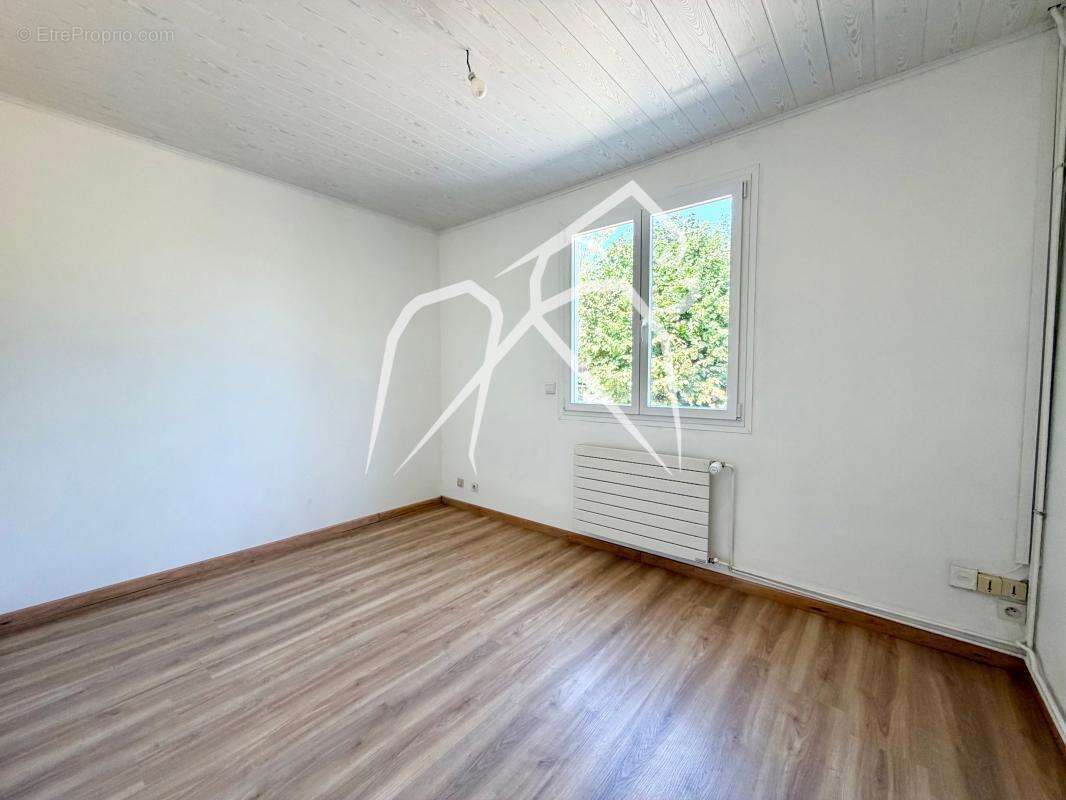 Pavillon individuel  vivable de plain-pied  160 m²  5 chambres  le mesnil-esnard (76240) - photo 7