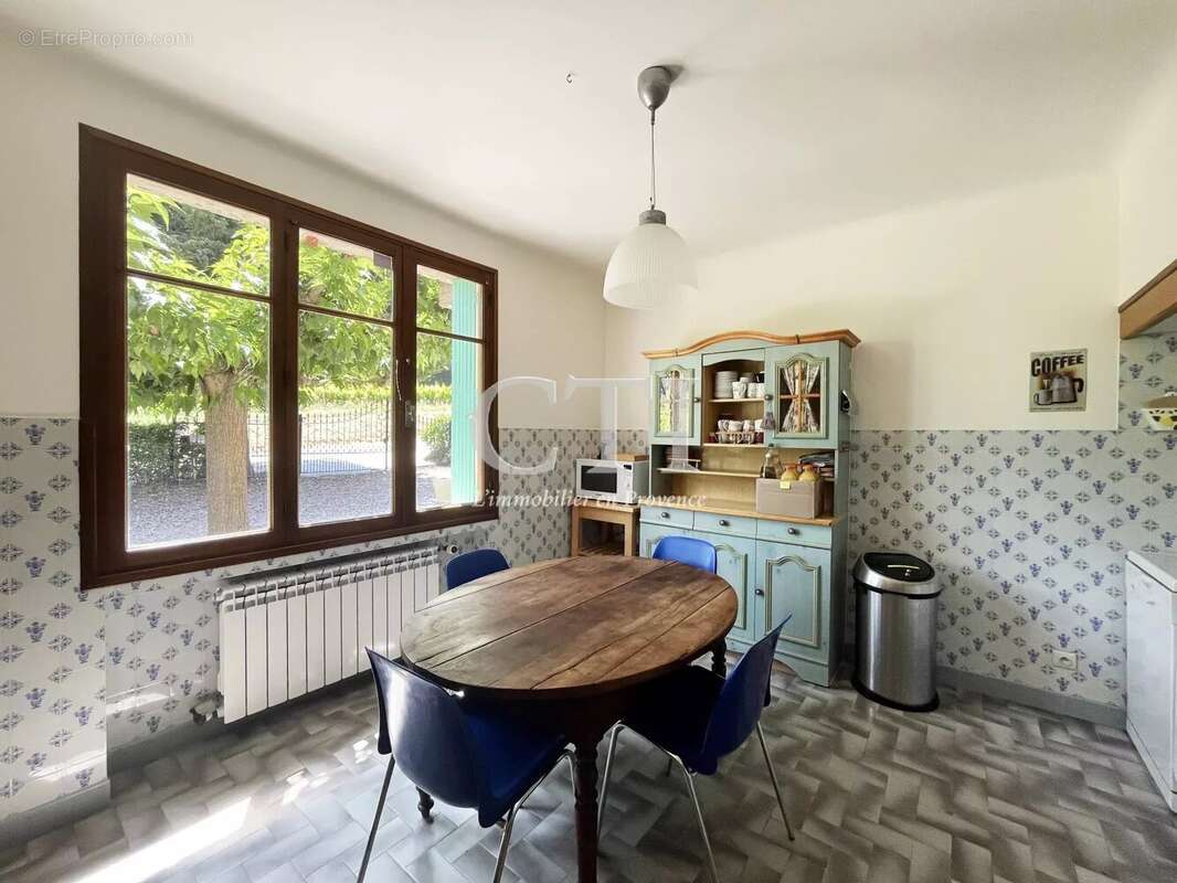 Maison à VAISON-LA-ROMAINE