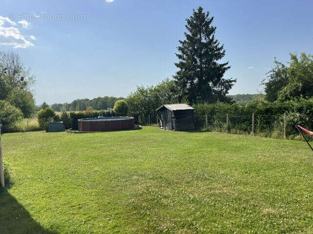 Maison 130 m² à Saint-Martin-Des-Champs  - photo 3