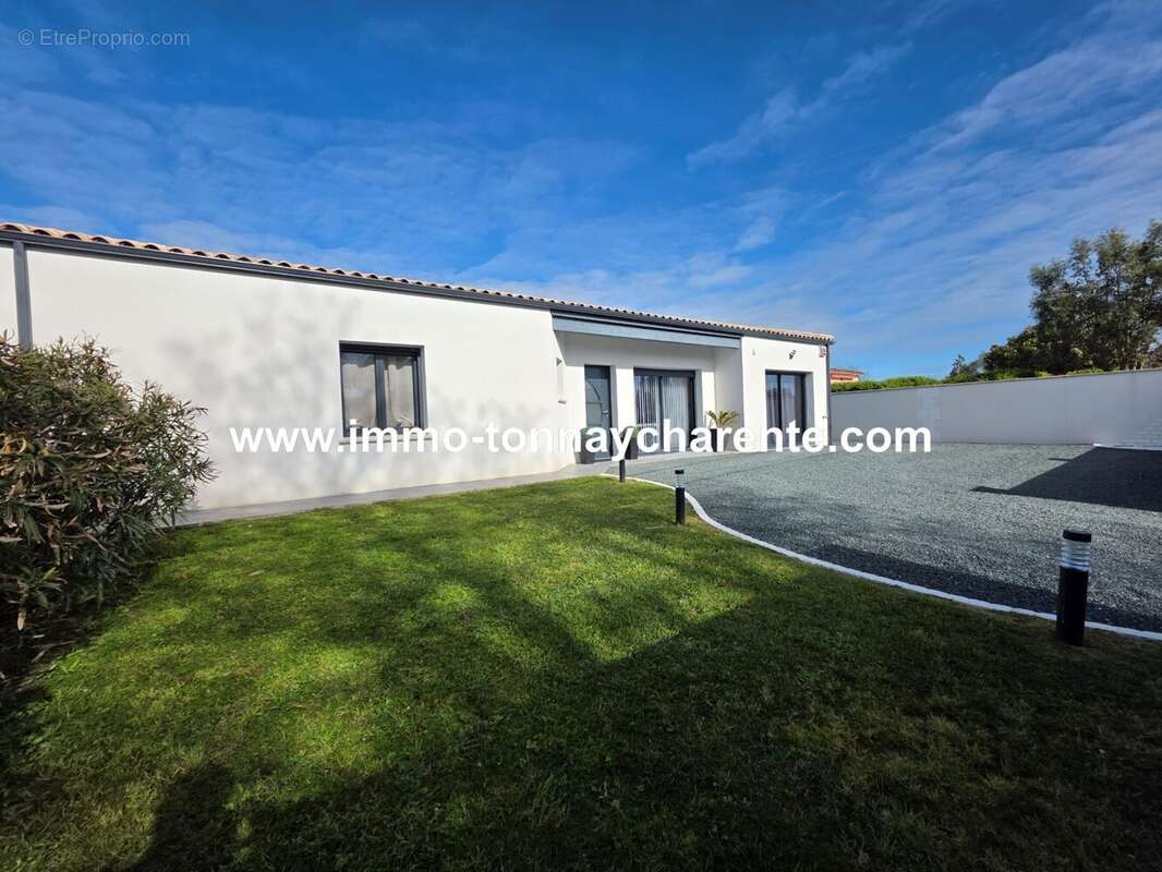 Maison à TONNAY-CHARENTE