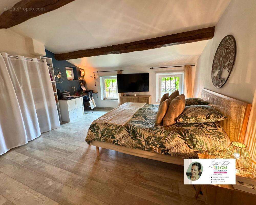 Maison à PLAN-DE-LA-TOUR