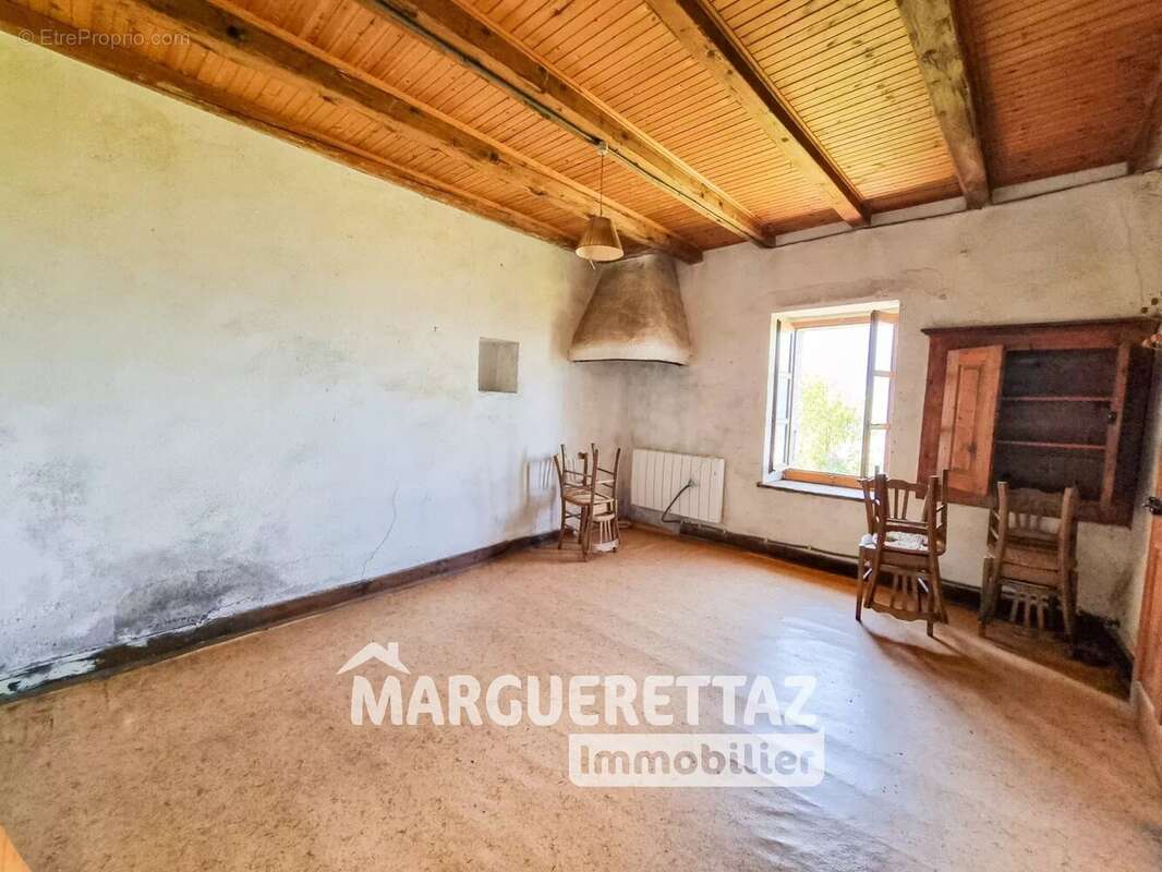 Maison à AYSE