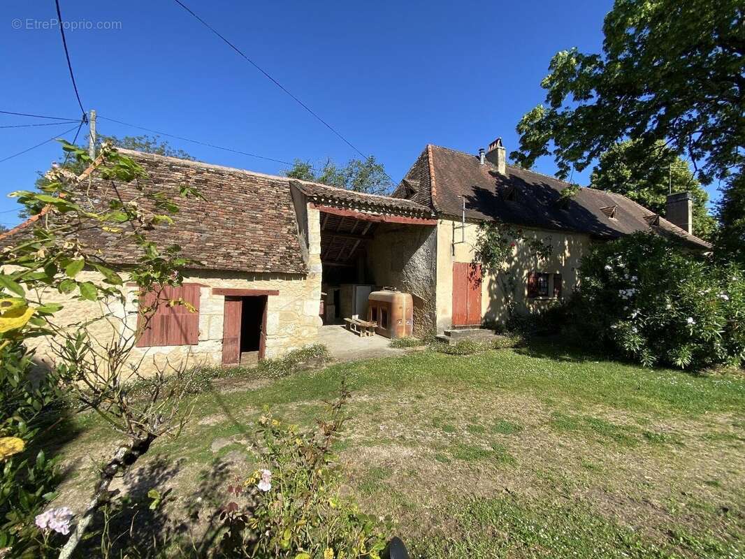 Maison à QUEYSSAC