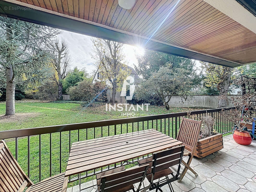 Appartement à SAINT-MAUR-DES-FOSSES