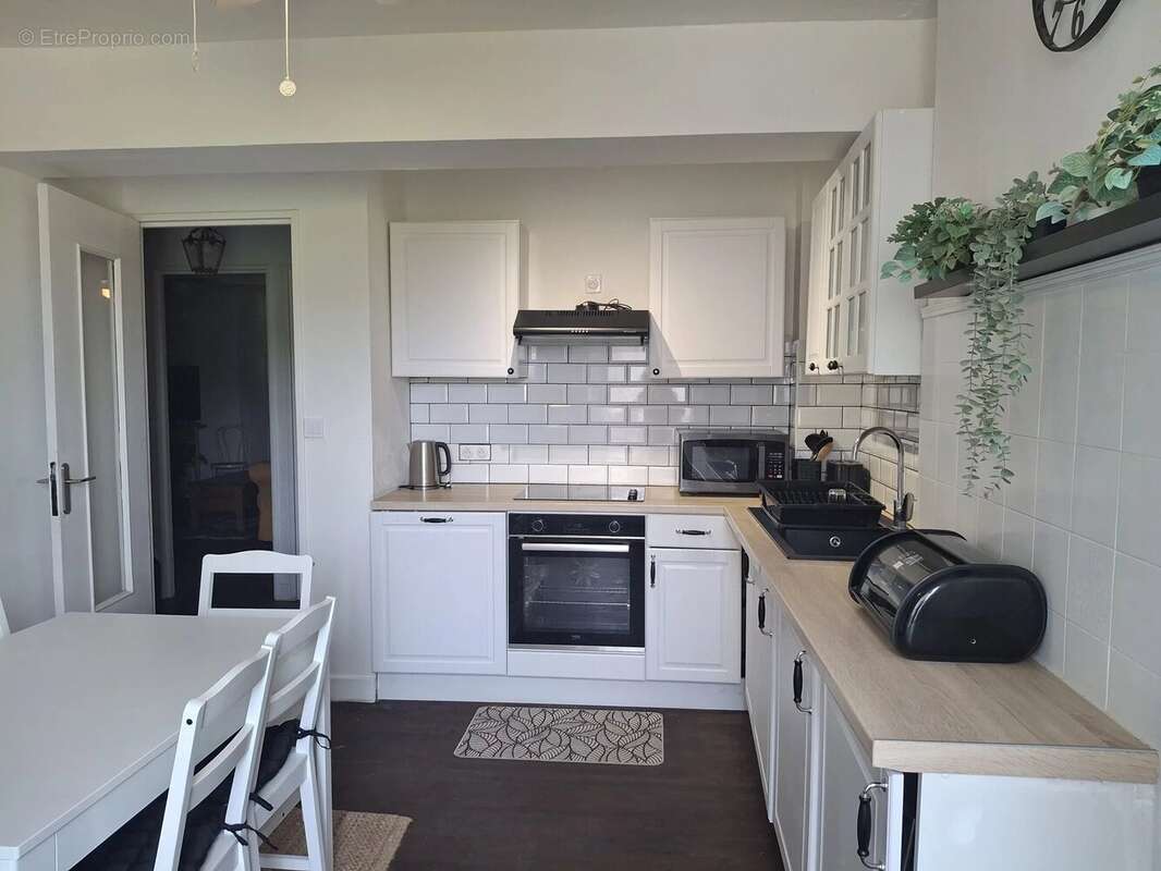 Maison à AVAILLES-LIMOUZINE