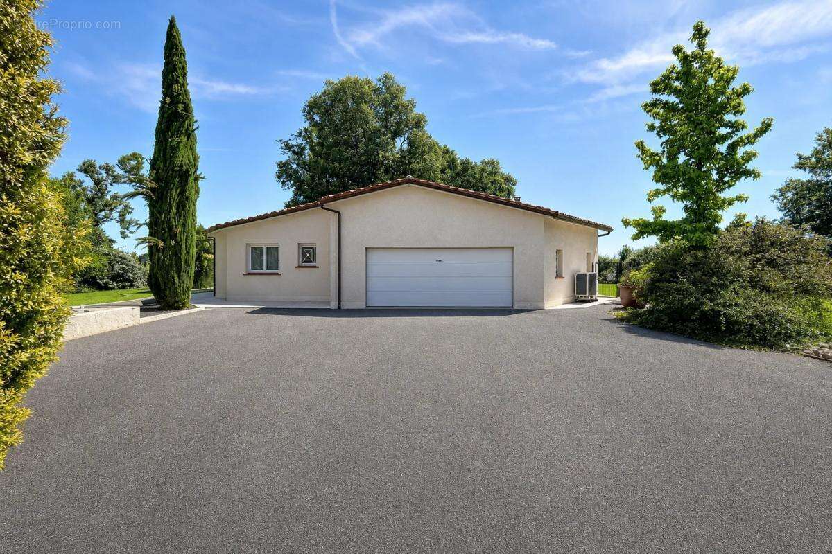 Maison de 6 pièces de 232 m² à Castelsarrasin - photo 21
