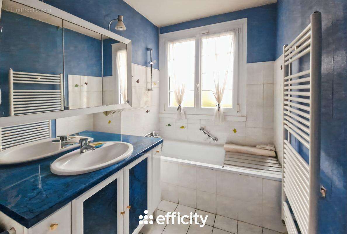 Maison à SUCY-EN-BRIE