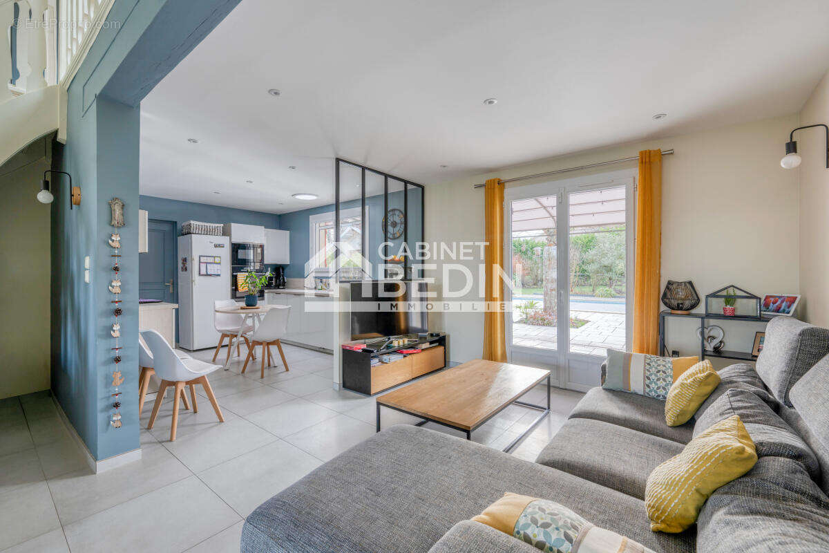 Maison à SAINT-MEDARD-EN-JALLES