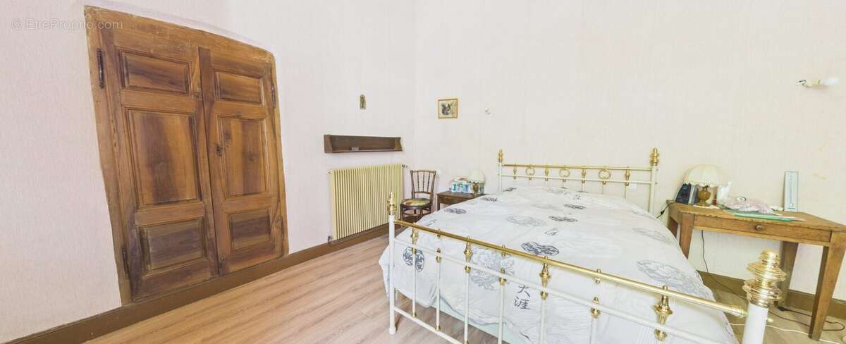 Maison à MARCILLAC-VALLON