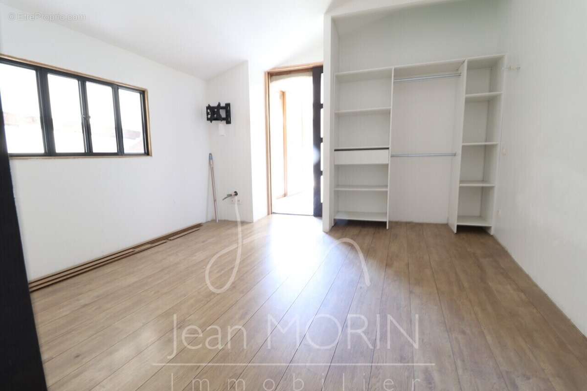 Maison à BEAUCHASTEL