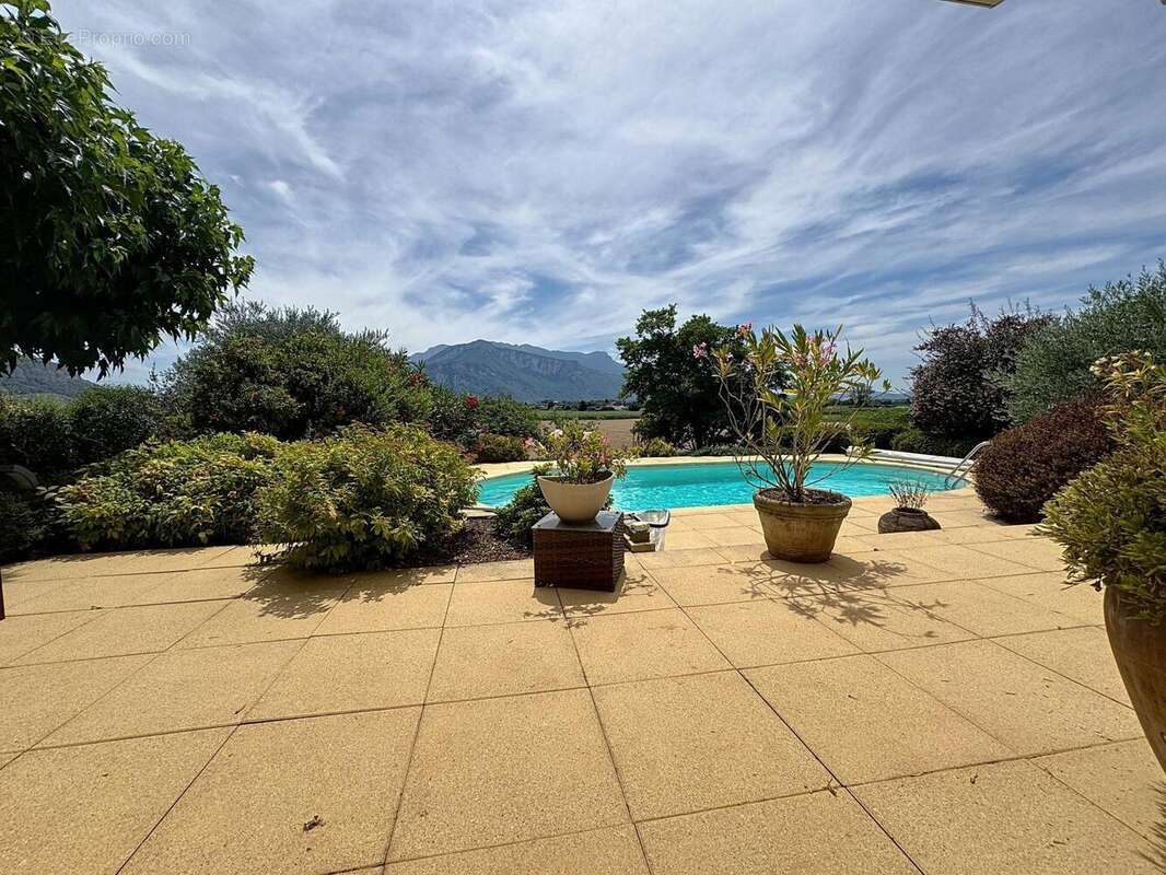 Photo 2 - Maison à LA BUISSE