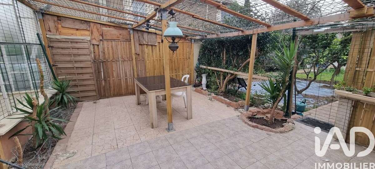 Photo 3 - Maison à MARSEILLE-8E