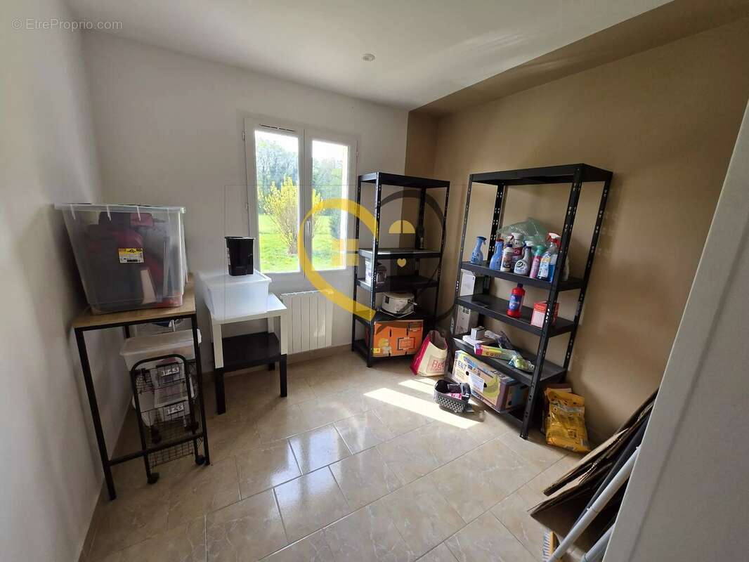 Maison à LES AIX-D'ANGILLON