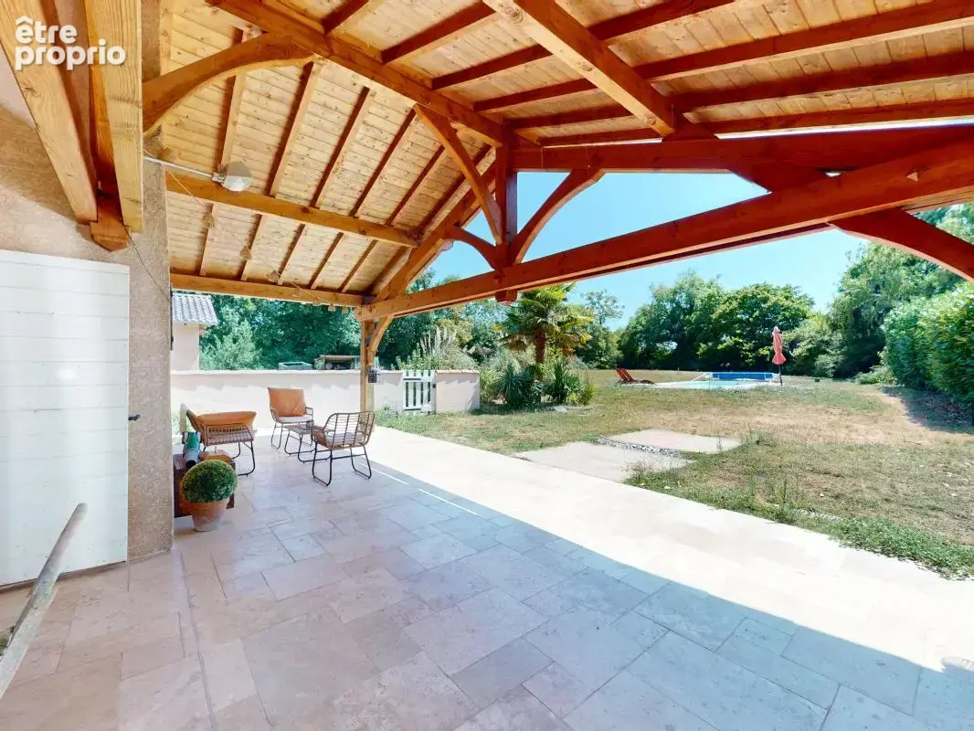 Maison 171 m² à Saint-Jean-De-Thurigneux  - photo 14