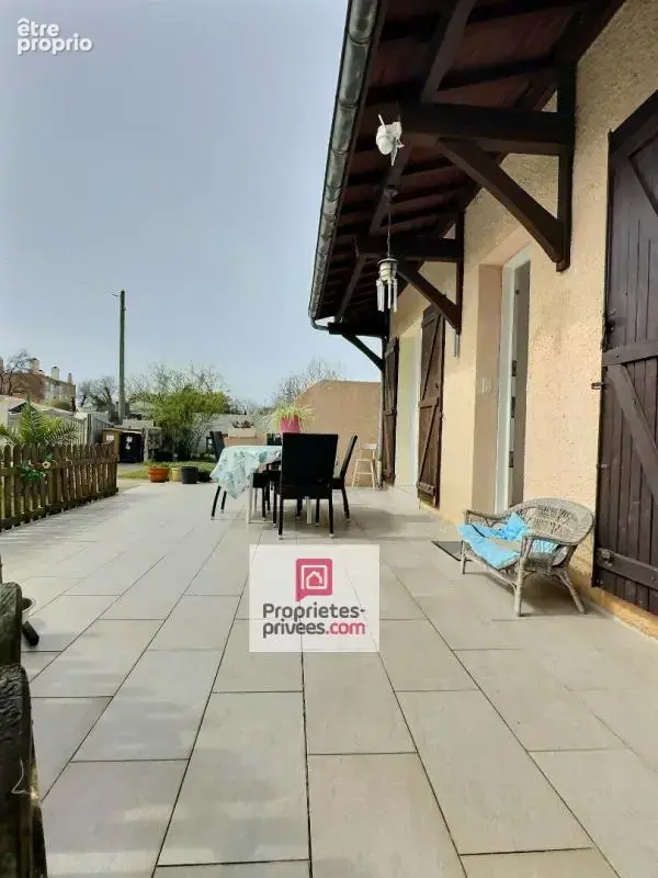 Dept 33 - La Teste De Buch- Maison 5 pièce(s) 79 m2 avec terrasse, son jardin de 745m² et un garage indépendant, une véranda de  - photo 9