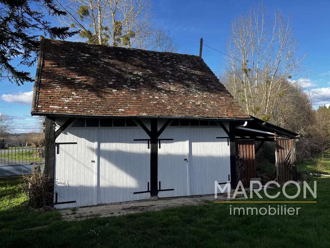 Maison à CHAMBON-SAINTE-CROIX