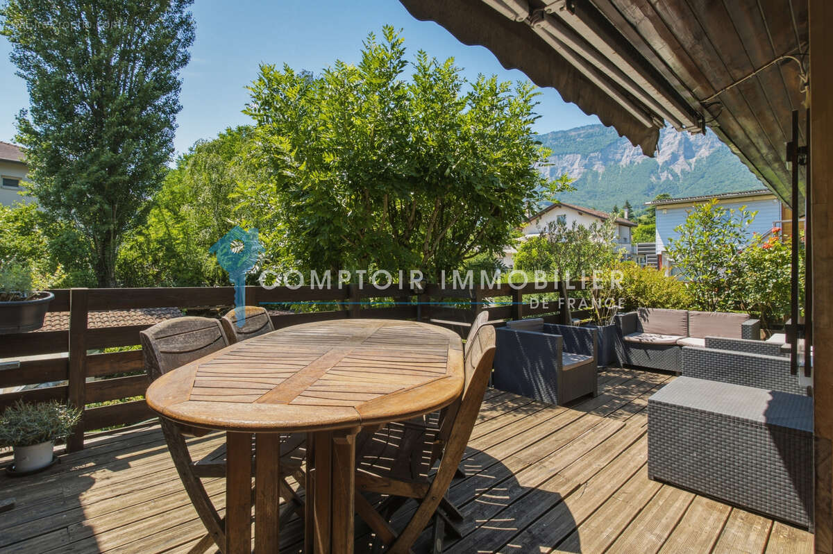 Appartement à SAINT-ISMIER
