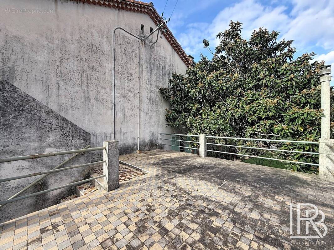 Appartement à MARSEILLE-11E