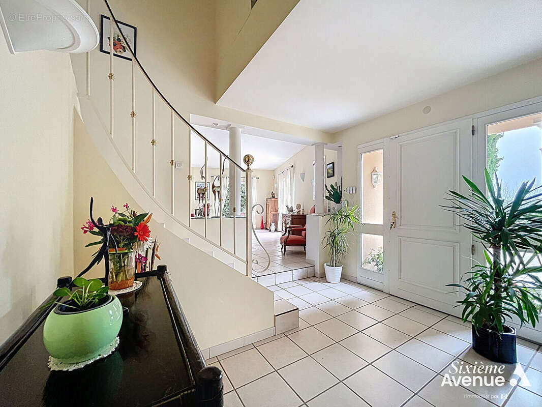 Maison à SAINT-SYMPHORIEN-D&#039;OZON