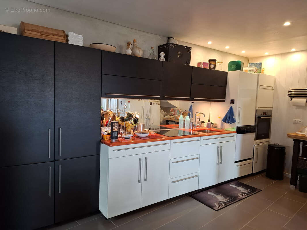 Maison à VIC-FEZENSAC