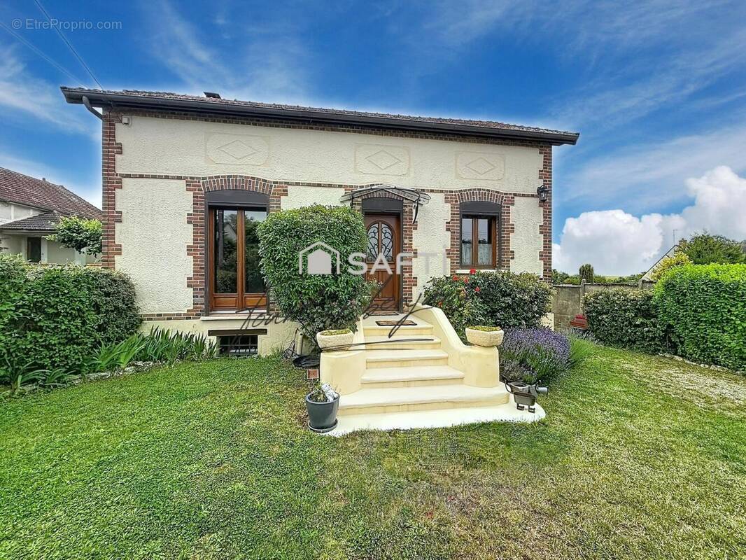 Photo 1 - Maison à LONGUEVILLE
