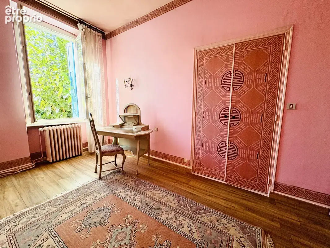 Maison de ville 8 pièces avec jardin et dépendance - photo 8