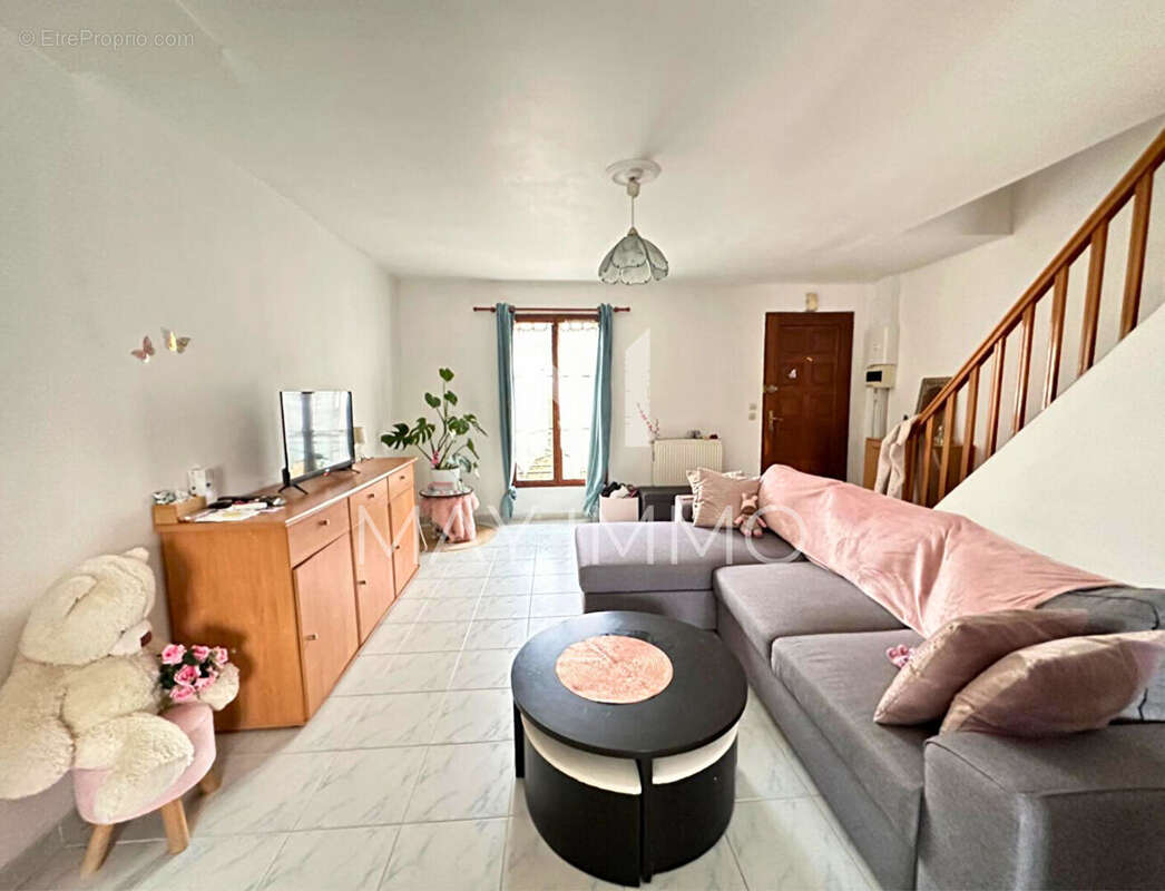 Maison à VIRY-CHATILLON