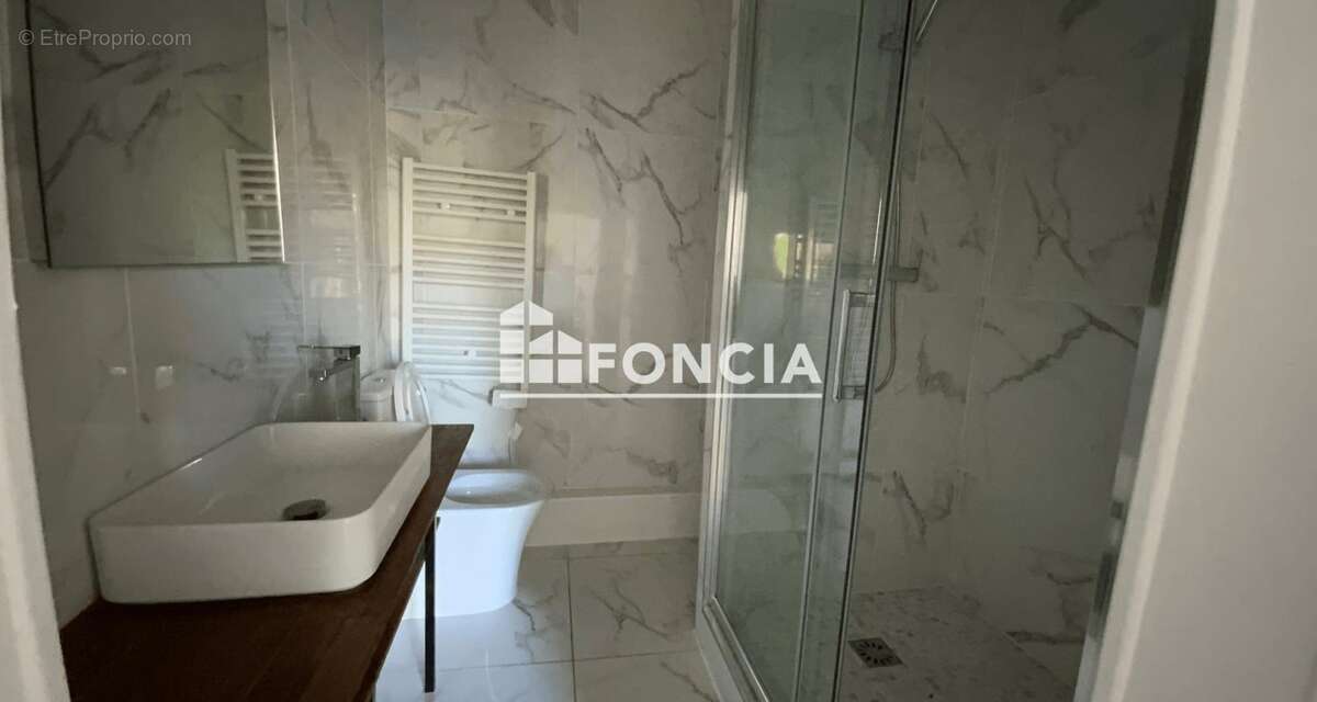 Appartement à ENGHIEN-LES-BAINS