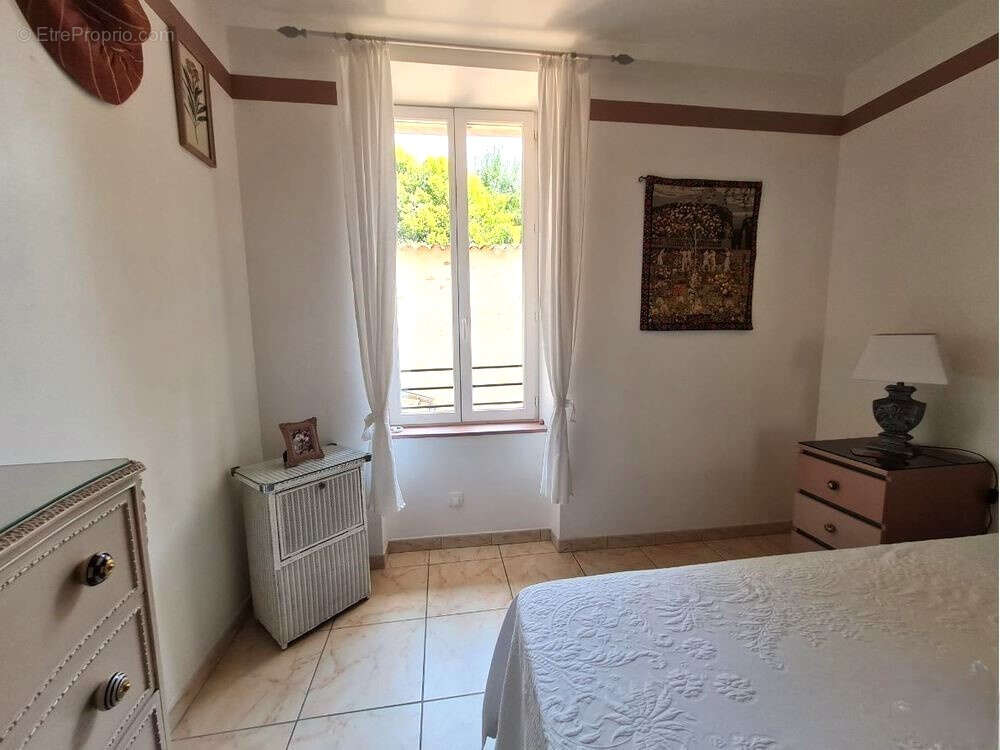 Appartement à SAINT-CHINIAN