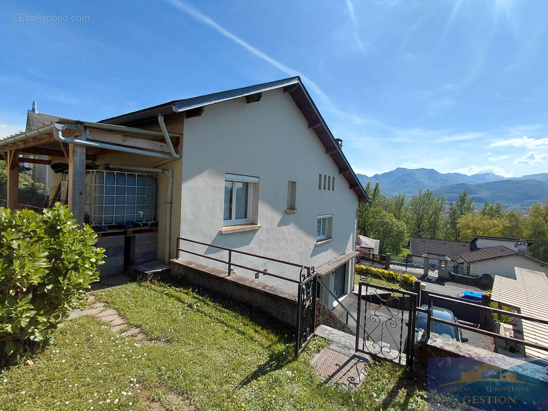 Maison à LOURDES