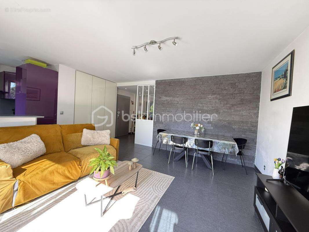 Appartement à NEUILLY-PLAISANCE